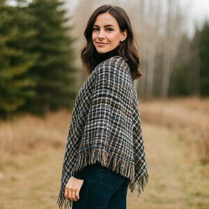 NICOLE MARCIANO | Knitted Shawl Grey, Red Blue, Plaid - OS